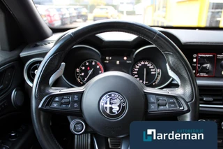 Alfa Romeo Stelvio 2.0 T AWD Veloce Panorama Trekhaak / 23