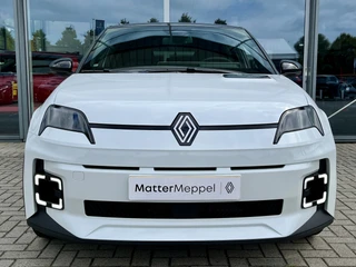 Renault 5 Comfort Range Techno 52 kWh  | V2G | Pack Winter | Two-Tone | Stoel+Stuurverwarming | Navigatie | Climate Control | Apple CarPlay/Android Auto / 10
