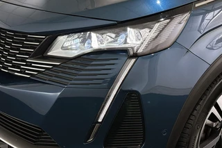 Peugeot 3008 1.6 HYbrid 225 GT 1e Eigenaar Panoramadak Leder FOCAL / 23
