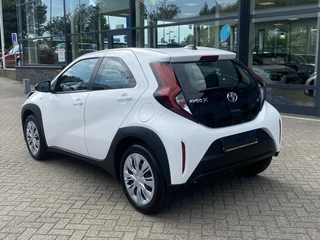 Toyota Aygo X 1.0 VVT-i MT 72pk S-CVT / 5