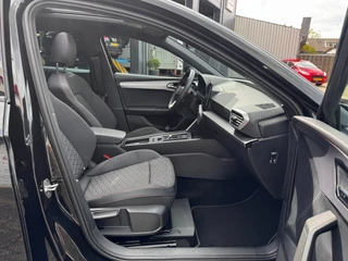 SEAT Leon Sportstourer 1.5 eTSI FR Business Intense 150 PK Schuif-Kantel Dak | NL-Auto | Camera | Beats Audio | Virtual Cockpit / 13