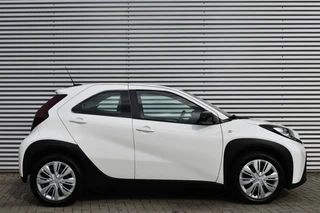 Toyota Aygo X 1.0 VVT-I MT PLAY / NL AUTO / 1e EIGENAAR / 100% DEALER ONDH. / 11