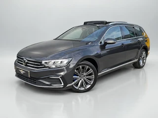 Volkswagen Passat Variant 1.4 TSI PHEV GTE * Panoramadak * Elek. Achterklep * Navigatiesysteem * 18 Inch Velgen *