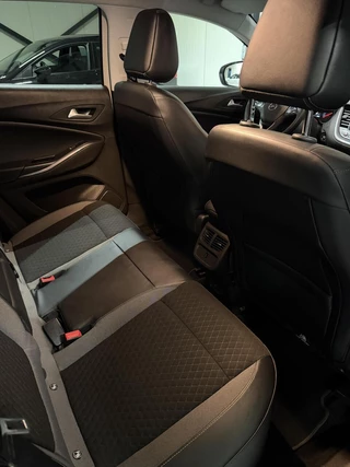 Opel Grandland X 1.6 Turbo Hybrid Camera Elegance Carplay / 39