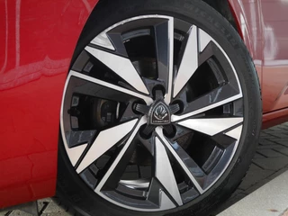 Peugeot 308 1.2 PureTech Allure | 130PK | Navigatie | Climate control | Lichtmetalen velgen | Achteruitrijcamera | Keyless entry en start | Parkeersensoren v+a / 38