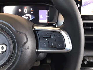 Jeep Avenger 1.2 e-Hybrid Summit Navi | Camera | Elec A klep. / 16