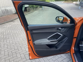 Audi Q3 Sportback 150pk 2X S-Line Navi Carplay Led / 15
