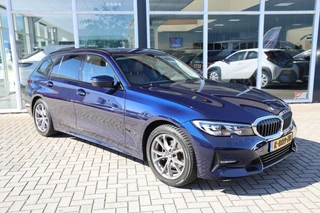 BMW 3-serie Touring 318i Business Edition Plus|Leder|Automaat|Individual|Navi|Apple carplay/Android auto|Cruise| / 2