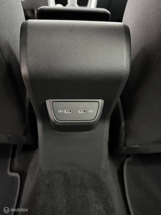 Volkswagen Polo 1.0 TSI Style VOL! CLIMA*ADABCR*PDC*CARPLAY*IQLICHGTS* / 29