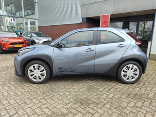 Toyota Aygo X Hybrid 115 PLAY CLIMA AD-CRUISE APPLE/ANDROID BLUETOOTH AD-CRUISE CAMERA / 6