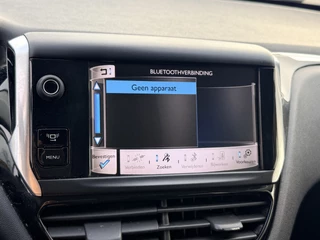 Peugeot 208 1.6 VTi Allure  | Navi | Bluetooth | Cruise | ECC | Regen- en Lichtsensor | Trekhaak / 45