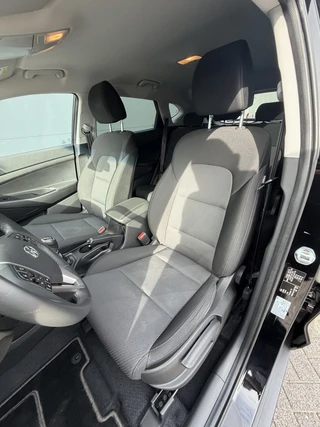 Hyundai Tucson 1.6 GDI Comfort (Trekhaak - Camera - Automatische Airco - Navigatie via APP - 17"incl 4S) / 12