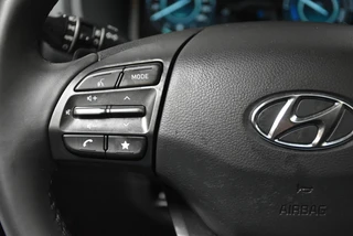 Hyundai Kona 1.6 Hybride Automaat Fashion Sky I Schuifdak / 19