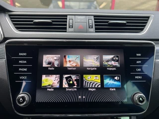 Škoda Superb Combi 1.5 TSI ACT Business Edition Plus  | Trekhaak | ACC | Carplay | Navi | Stoel/Stuurverw. | Sfeer | / 24