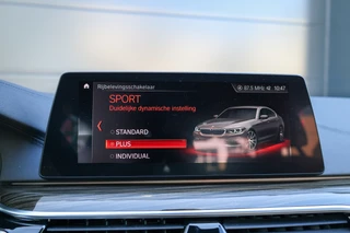 BMW 5 Serie 540i xDrive High Executive  | NAP! | DEALER.OND | SCHUIF/KANTEL | STOELVERWARMING | CAMERA | / 41