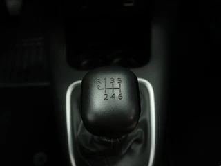 Citroën C3 1.2 PureTech Shine Navigatie | Camera | Cruise control / 33