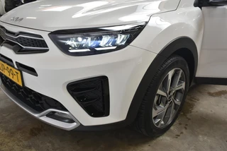 KIA Stonic 1.0 T-GDi MHEV 100pk GT-Line Stoel/Stuurverwarming / 32