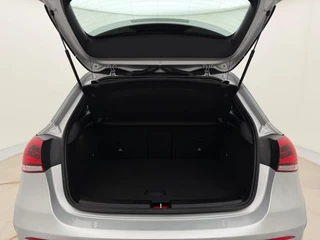 Mercedes-Benz A-klasse 250 e AMG Line | Automaat | Adaptive cruise | Navigatie | Stoelverwarming | Camera / 13