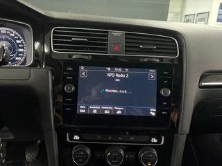 Volkswagen Golf 1.5 TSI Highline/ NL auto/ Pano/ Parkeersensoren / 25