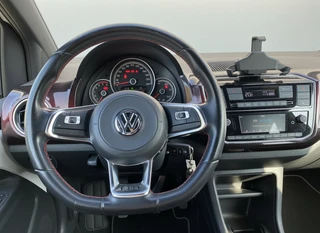 Volkswagen up! 1.0 TSI GTI 116 pk  | 17 inch lichtmetaal | stoelverwarming | climate control | zwart dak-spiegels | NL auto / 22