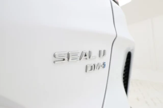 BYD SEAL U 1.5 T DM-i AWD Design  4 wheel drive! trekgewicht 1300kg! / 15