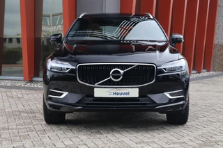 Volvo XC60 T8 Recharge AWD Momentum | Leder | Panoramadak | Parkeercamera | Keyless / 2