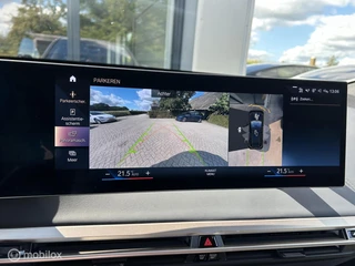 BMW iX xDrive40 High Executive Pano Harman/Kardon Trekhaak / 17
