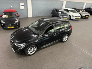 BMW X1 SDrive18i Executive/ NL auto/ Automaat/ Parkeersensoren / 43