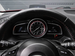 Mazda 3 2.0 GT-M | Leder | Xenon | Keyless | Head-up display | Bose | Trekhaak | PDC v+a | Stoelverwarming / 27