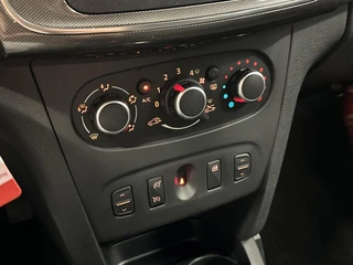 Dacia Sandero 0.9 TCe SL Stepway AIRCO TREKHAAK NAVI CRUISE 64000 KM. / 35