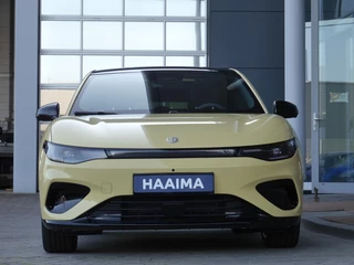 Leapmotor B05 ProMax Design 67.1 kWh | Panoramadak | Elektrisch verstelbare stoelen | Stuurwiel verwarming | Apple carplay/Android auto | Sfeerverlichting | Regensensor | Privacyglas | 19 inch lichtmetalen velgen / 4