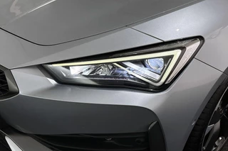 CUPRA Leon Sportstourer 1.4 e-Hybrid Achteruitrijcamera 18" Stoelverwarming Carplay / 19