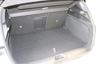 Opel Astra Electric 58 kWh Ultimate / Pano / Suede / 27