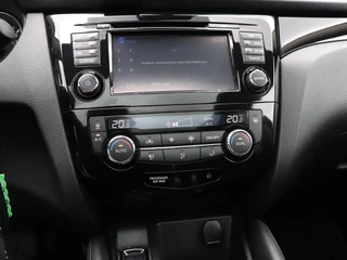 Nissan Qashqai 1.2 Acenta | AUT. | PANO | TREKHAAK | CAMERA | STOELVERW. | CRUISE | NAVI | / 25
