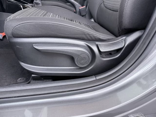 Kia Stonic 1.0 T-GDi MHEV DynamicLine  - Apple Carplay/Android Auto - Achteruitrijcamera - Cruise Control - - Fabrieksgarantie t/m 05-2032 / 20