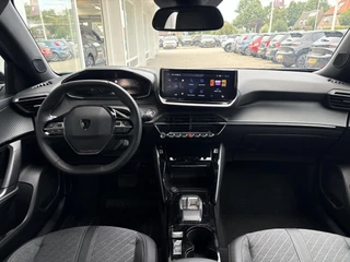 Peugeot e-2008 EV Allure 54 kWh | tot 406km WLTP range | Parkeersensoren voor + achter | Draadloos Apple Carplay/Android Auto | Cruise Control | Privacy Glass / 10