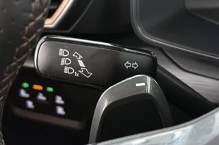CUPRA Leon Sportstourer 1.4 e-Hybrid Business Panoramadak Stuur-Stoelverwarming Camera / 42