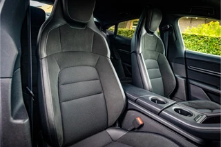 Porsche Taycan 4S Performance 93 kWh Vierwielbesturing Innodrive Matrix Bose / 30