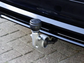 Volvo V60 T6 Plug-in Hybrid 350PK AWD Plus Dark / 25