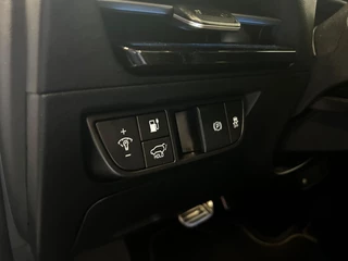 Kia EV6 GT-Line 77.4 kWh SOH 100% Trekhaak | Panoramadak / 10