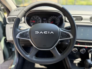 Dacia Duster 1.3 TCe 150 Extreme | Automaat | Keyless | Camera | CarPlay |Cruise | / 10