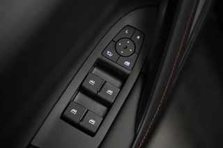 MG HS MG PHEV 1.5 Luxury  Treeplanken electrische klep 360 camera 24 Maanden garantie* (Vraag naar de voorwaarden) / 11