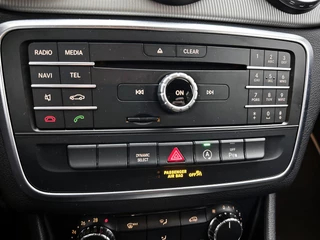 Mercedes-Benz GLA-klasse 180 Business Solution AMG | Trekhaak | CarPlay | Camera | Navigatie | Cruise Control / 20