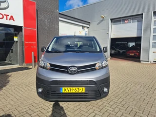 Toyota PROACE Electric Shuttle LONG EXTRA RANGE DYNAMIC 75KWH 8-PERSOONS ROLSTOELAUTO VERLAAGD-INBOUW-OPRIJPLAAT 2x SCHUIFDEUR / 6