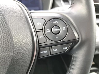 Toyota Corolla Cross 2.0 HYBRID 184PK FIRST-EDITION BLIND-SPOT EL-ACHTERKLEP LM-VELGEN KEYLESS PARK-SENSOREN STOELVERW DRAADLOOS-LADEN AD-CRUISE BLUETOOTH / 16