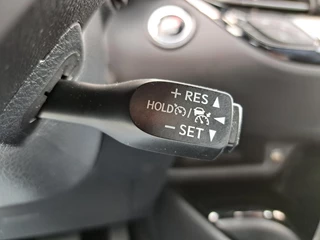 Toyota C-HR 1.8 HYBRID GR-SPORT 19"LM-VELGEN CAMERA NAVI STUUR-/STOELVERWARMING P-SENSOREN AD-CRUISE HALF-LEDER/ALCANTARA / 20