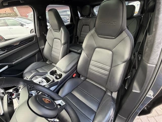 Porsche Cayenne 4.0 TURBO S E-HYBRID Achteras sturing Head Up Pano Keramisch / 77
