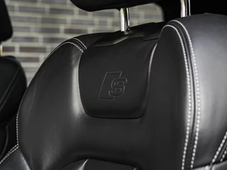 Audi Q7 3.0 TFSI quattro S-Line Panoramadak B&O Advanced Nachtzicht Luchtvering Leder ACC HUD Virtual Cockpit Soft-Close Achterasbesturing Trekhaak 21" / 12