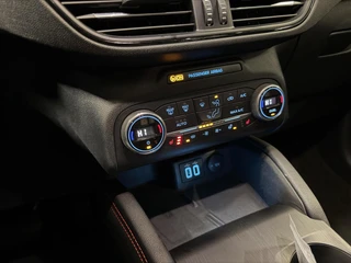 Ford Kuga 2.5 PHEV ST-Line X B&O Pano Camera Winterpack NAP / 17