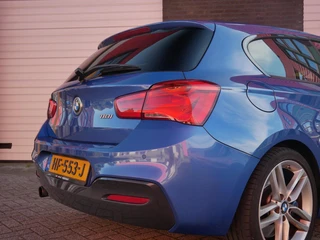BMW 1-serie 118i Corporate Lease M Sport NL Auto| Pano / 21